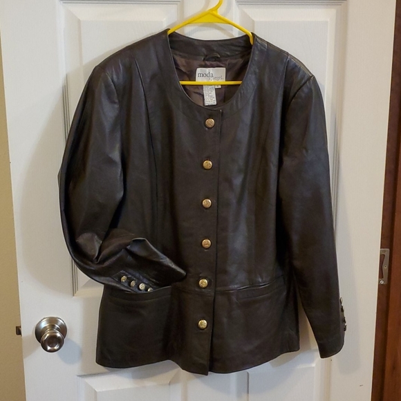 Jacket - Picture 1 of 3